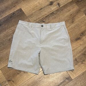 Guy Harvey gray‎ shorts 38